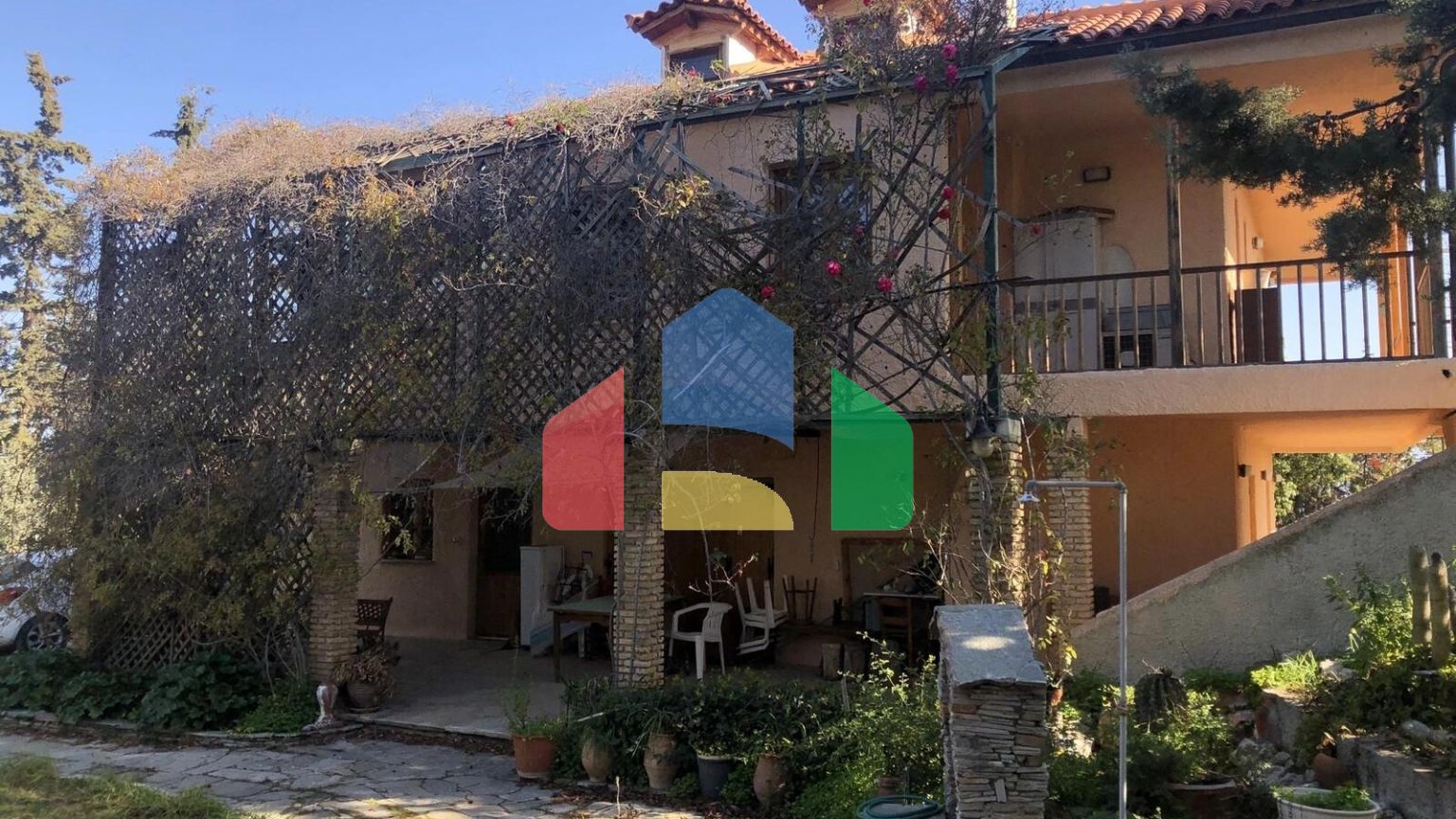 Продаж - Котедж 411 m² Евія