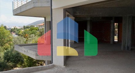 Продаж - Будівля 470 m² Евія
