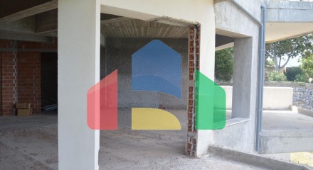 Продаж - Будівля 470 m² Евія