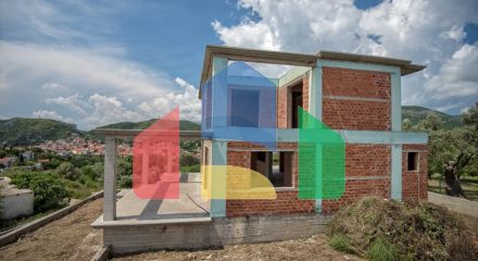 Продаж - Таунхаус 196 m² Евія