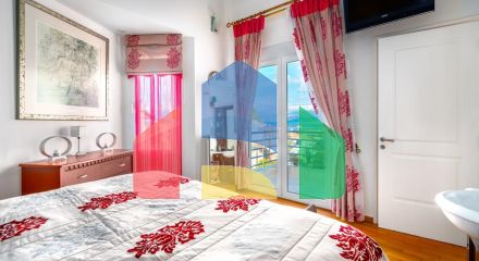 Продаж - Котедж 312 m² Евія