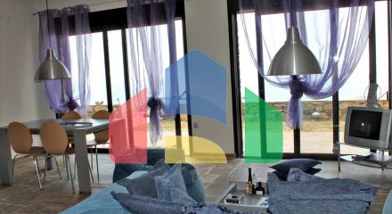 Продаж - Таунхаус 135 m² Евія