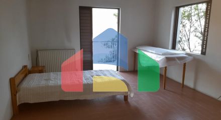 Продаж - Квартира 143 m² Евія