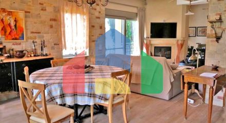 Продажа - Вилла 220 m² Эвия