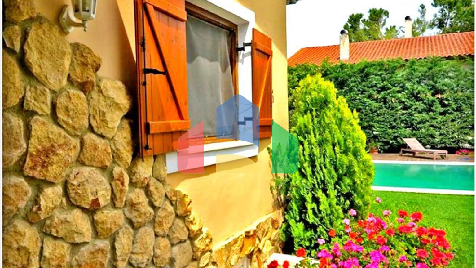 Продажа - Вилла 220 m² Эвия