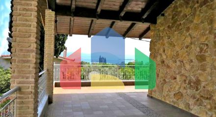 Продажа - Вилла 220 m² Эвия