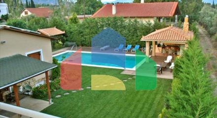 Продажа - Вилла 220 m² Эвия