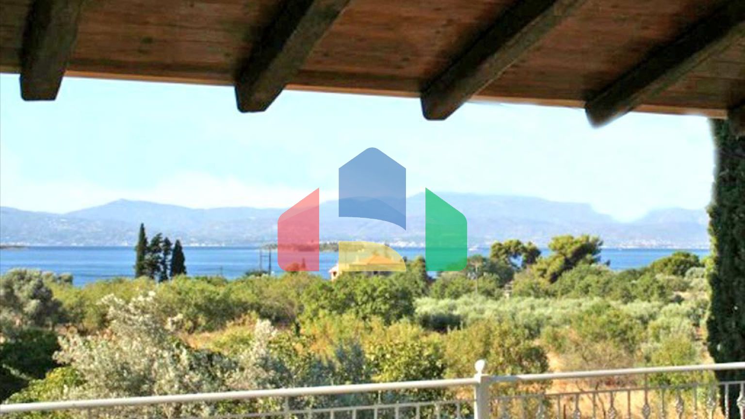 Продажа - Вилла 220 m² Эвия