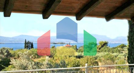 Продажа - Вилла 220 m² Эвия