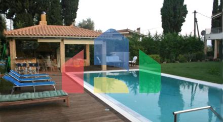 Продажа - Вилла 220 m² Эвия