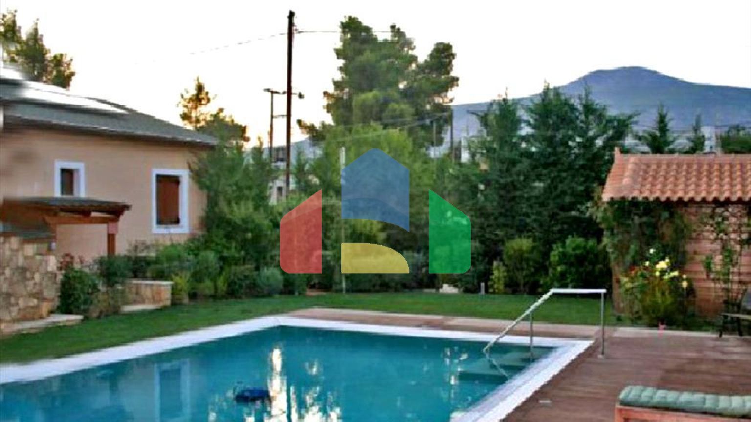 Продажа - Вилла 220 m² Эвия