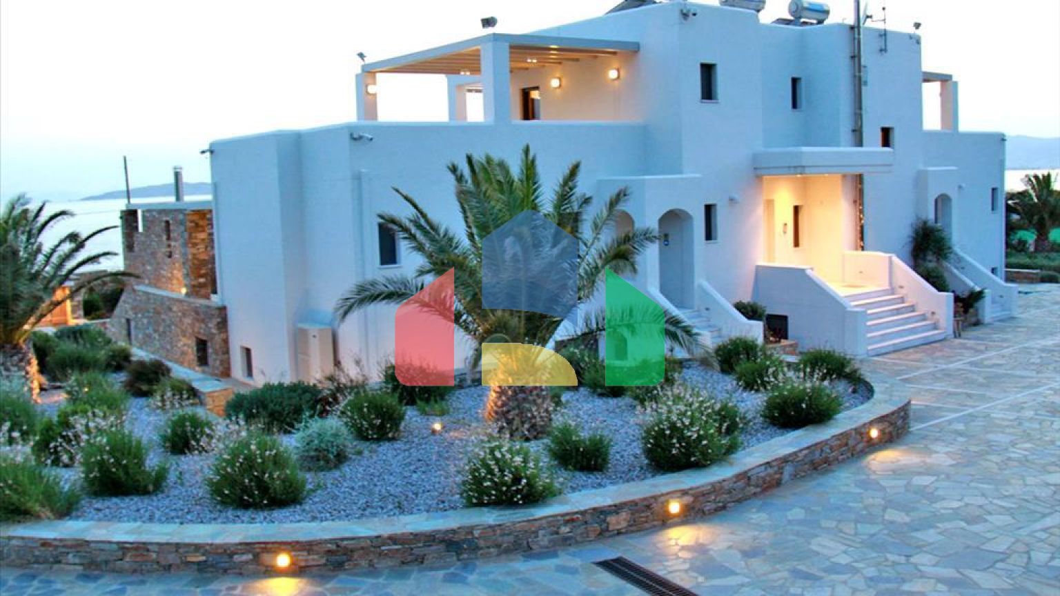 Продажа - Вилла 475 m² Эвия