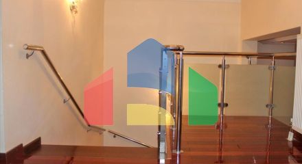 Продаж - Котедж 300 m² Евія