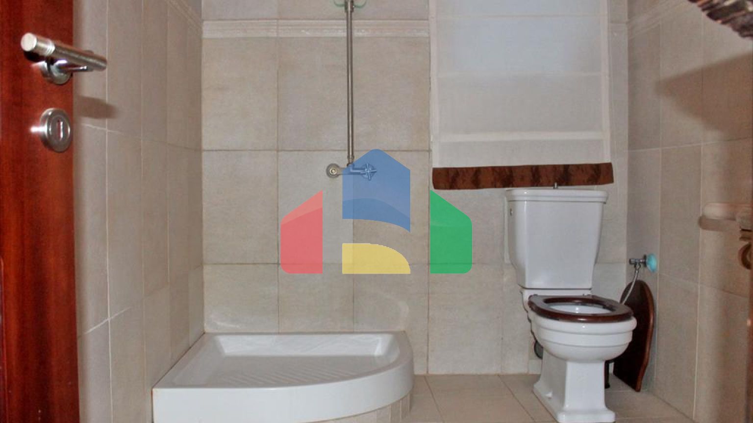 Продаж - Котедж 300 m² Евія