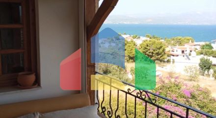 Продаж - Котедж 250 m² Евія