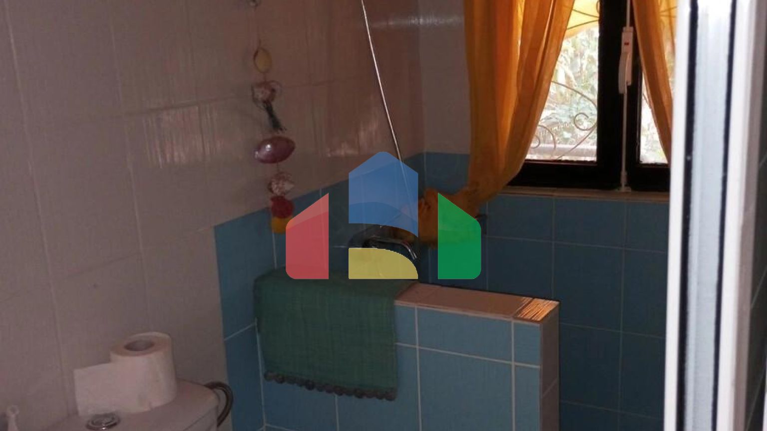 Продаж - Котедж 250 m² Евія