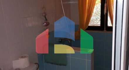 Продаж - Котедж 250 m² Евія