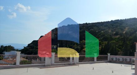 Продаж - Готель 720 m² Евія