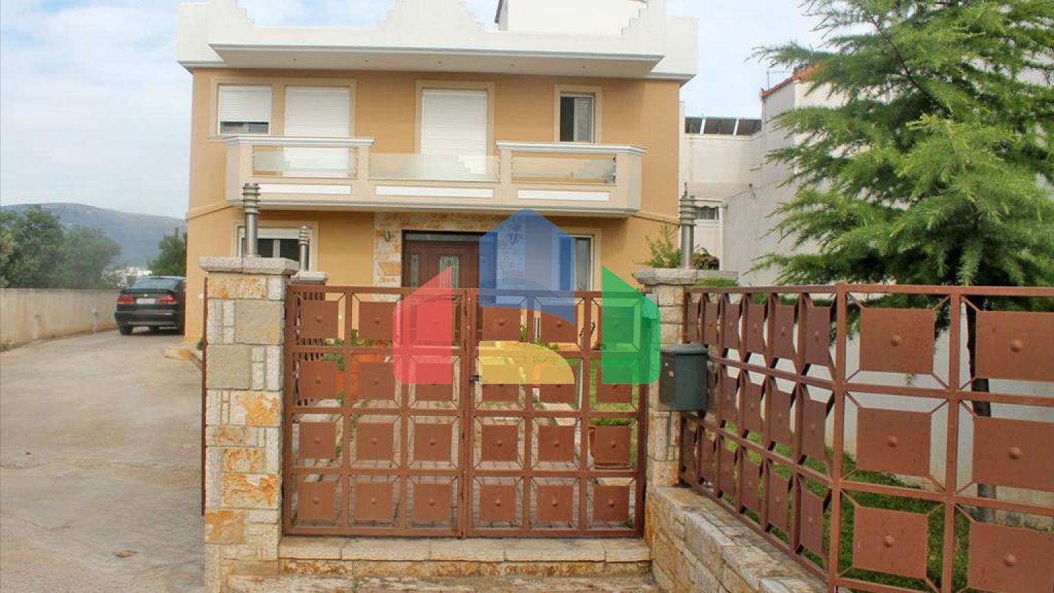 Продажа - Коттедж 390 m² Эвия