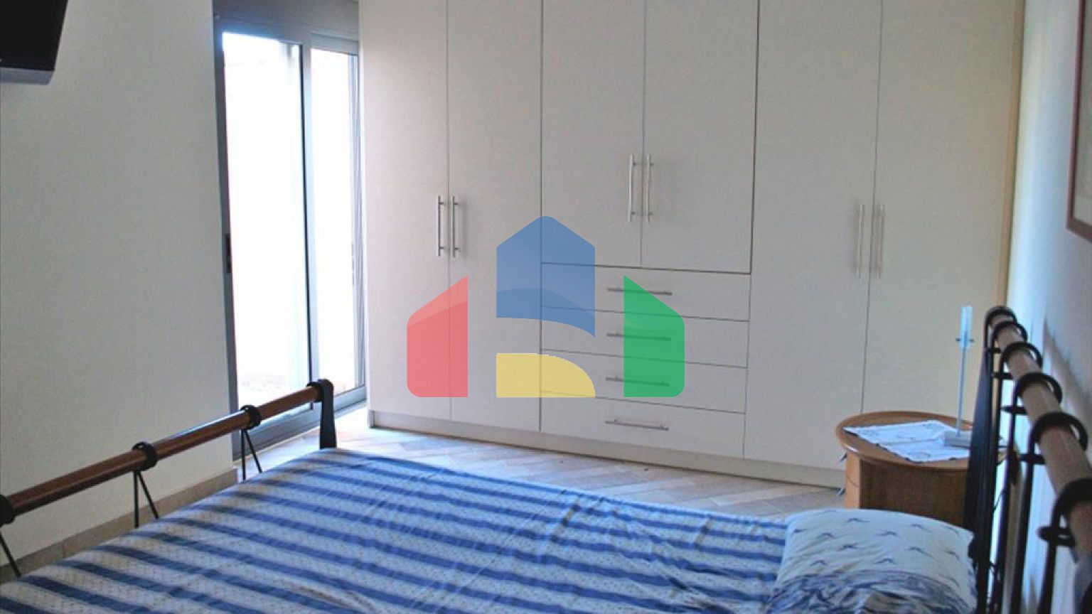 Продажа - Квартира 130 m² Эвия