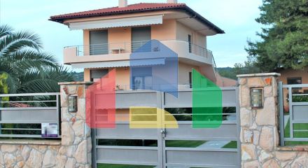 Продажа - Квартира 130 m² Эвия