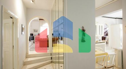 Продаж - Котедж 250 m² Евія Продаж - Котедж 250 m² Евія