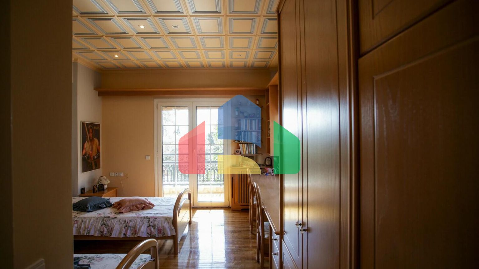 Продаж - Котедж 250 m² Евія