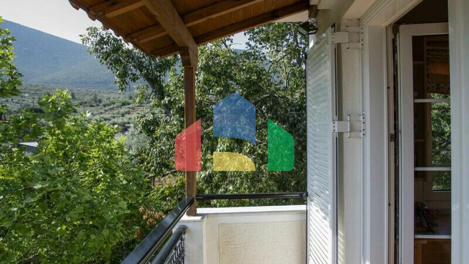 Продаж - Котедж 250 m² Евія