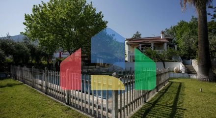 Продаж - Котедж 250 m² Евія Продаж - Котедж 250 m² Евія