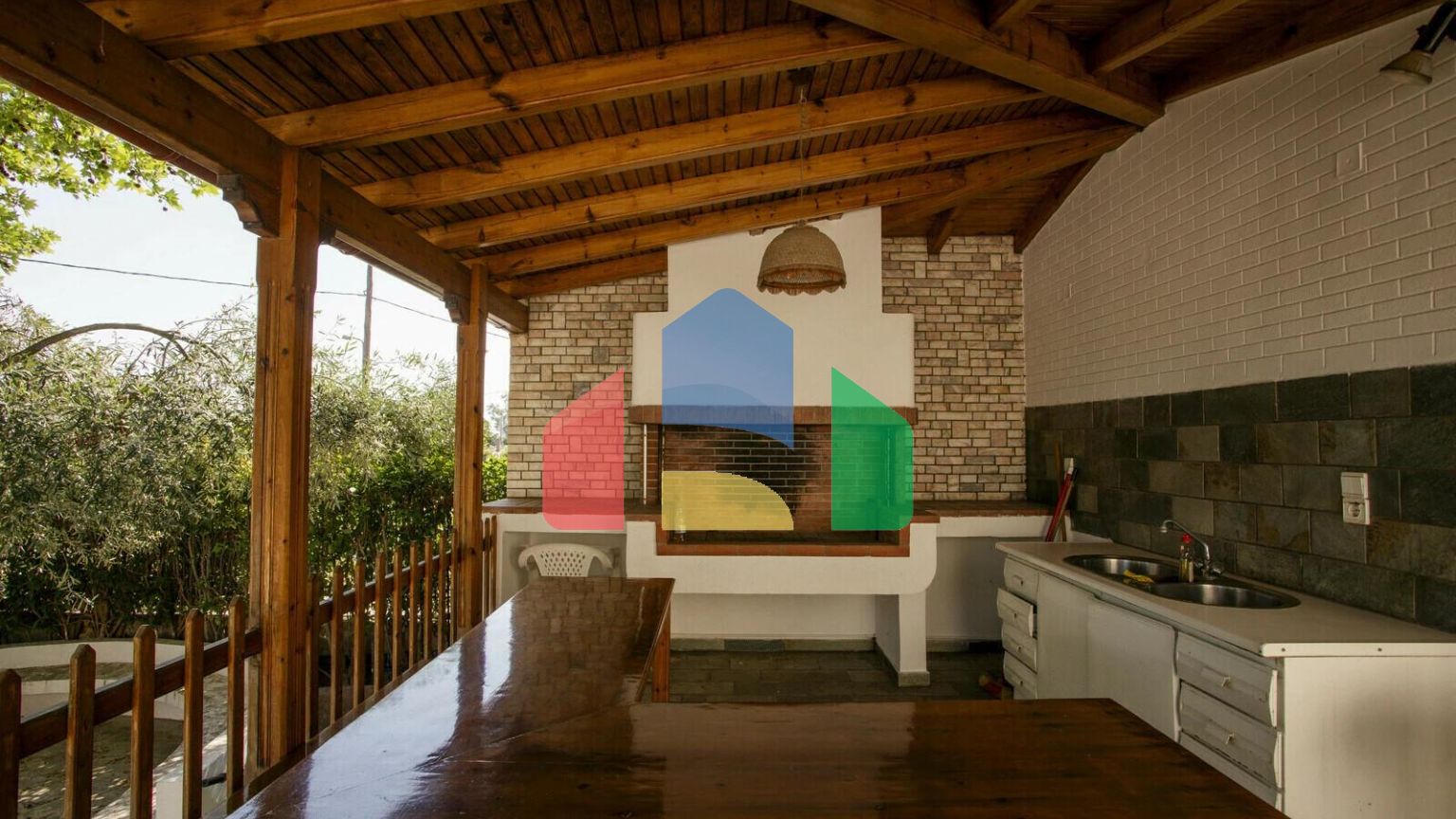 Продаж - Котедж 250 m² Евія