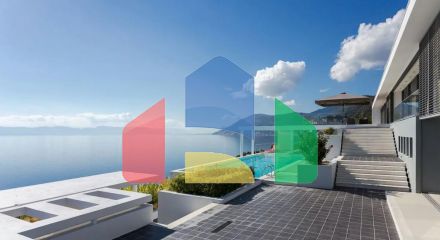 Продаж - Вілла 600 m² Евія