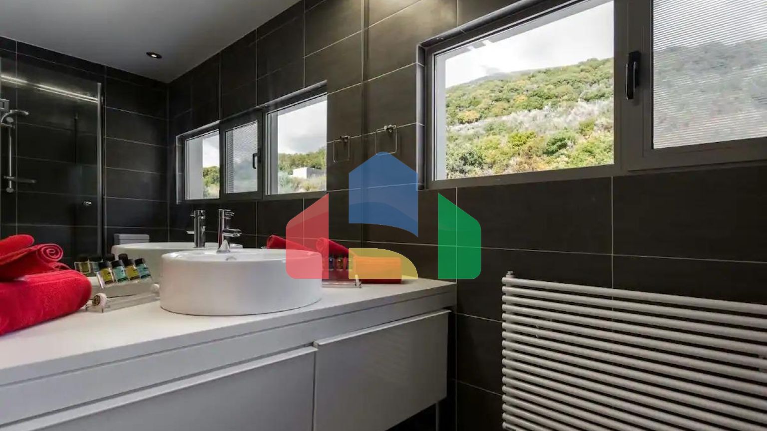 Продажа - Вилла 600 m² Эвия