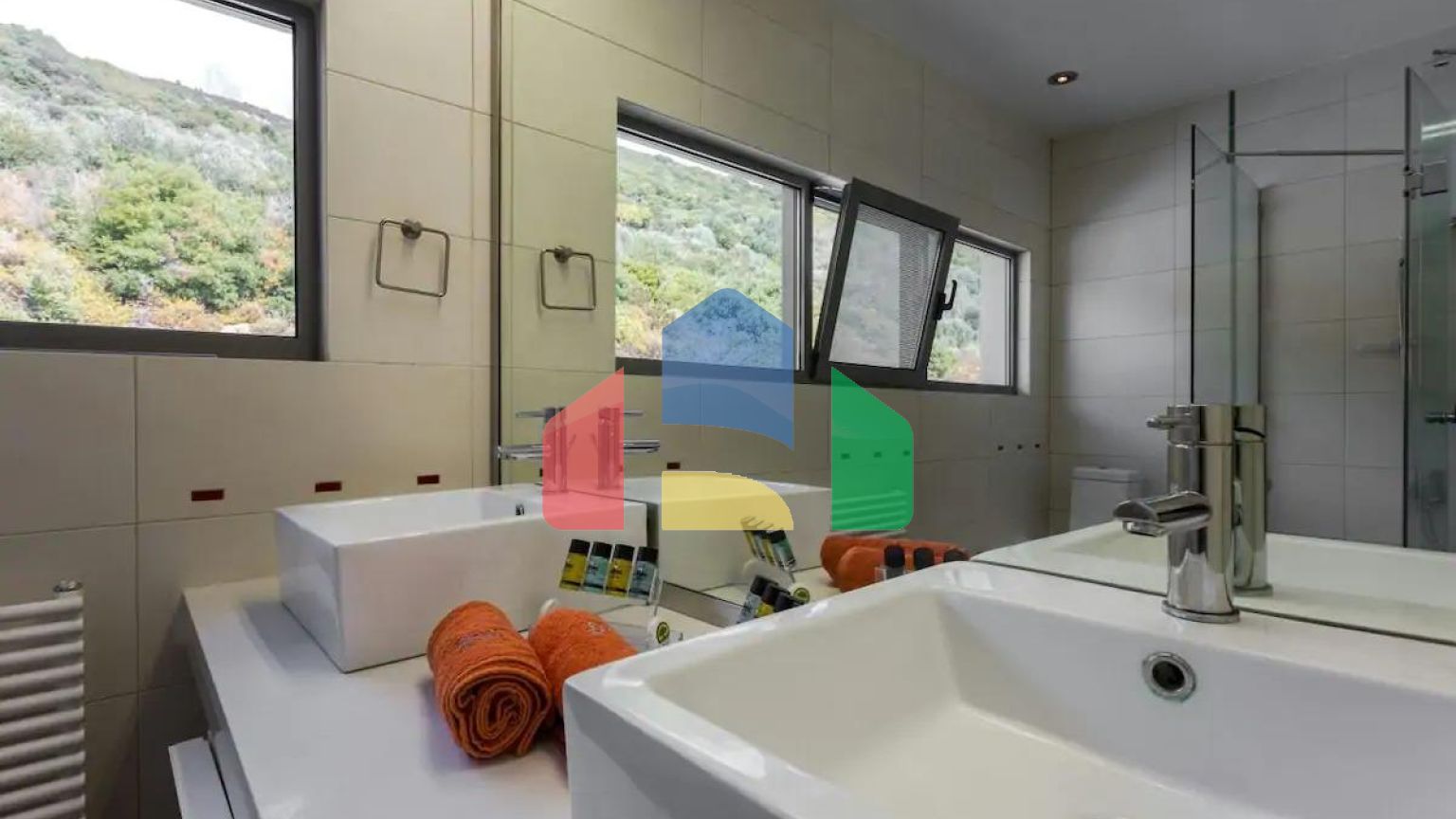 Продажа - Вилла 600 m² Эвия