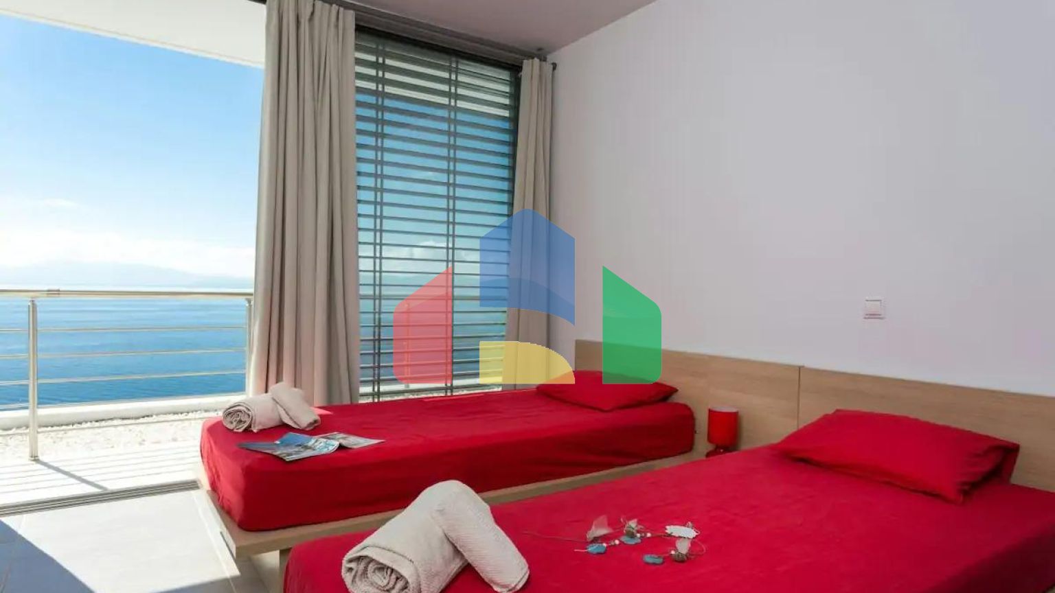 Продажа - Вилла 600 m² Эвия