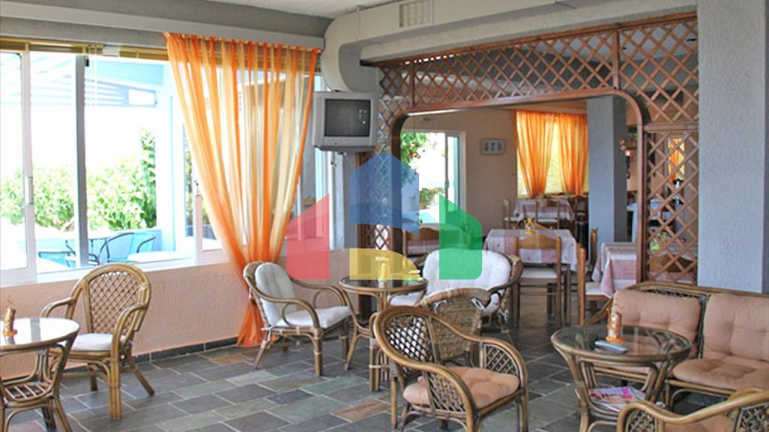 Продажа - Гостиница 850 m² Эвия