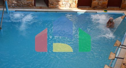 Продаж - Готель 1500 m² Евія