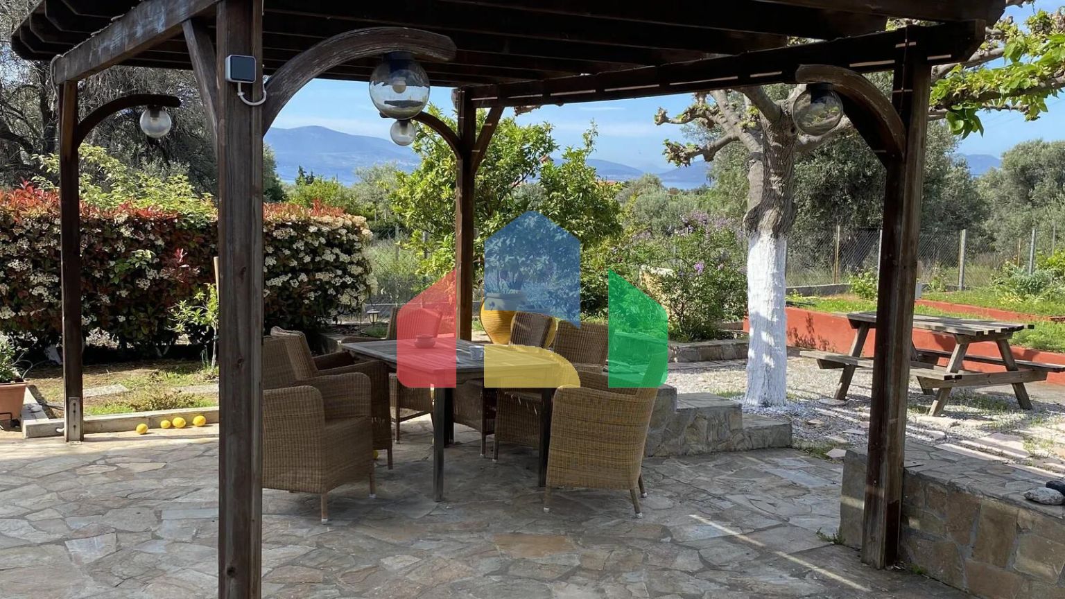 Продажа - Коттедж 150 m² Эвия