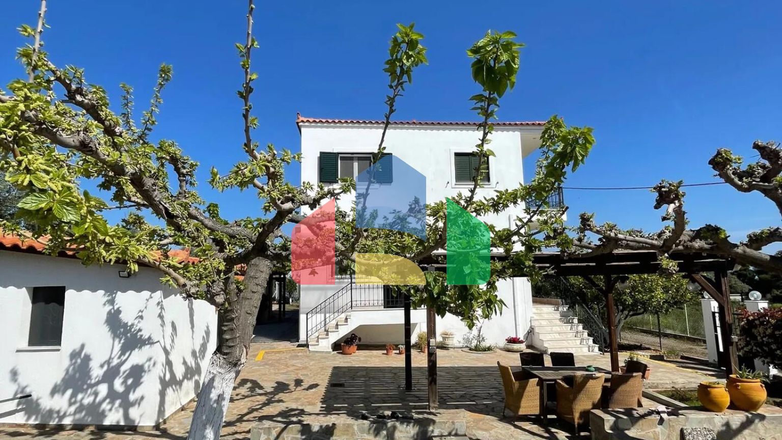 Продажа - Коттедж 150 m² Эвия