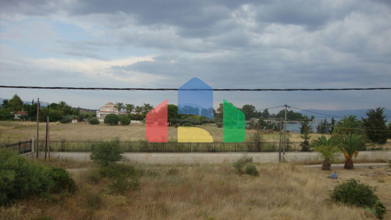 Продаж - Котедж 280 m² Евія