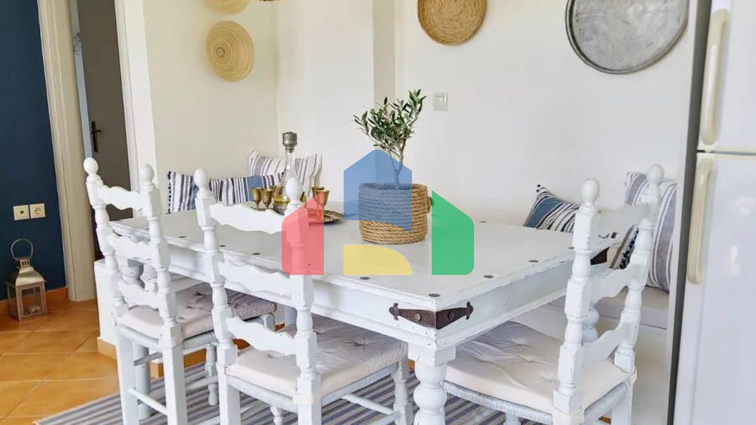 Продаж - Котедж 183 m² Евія