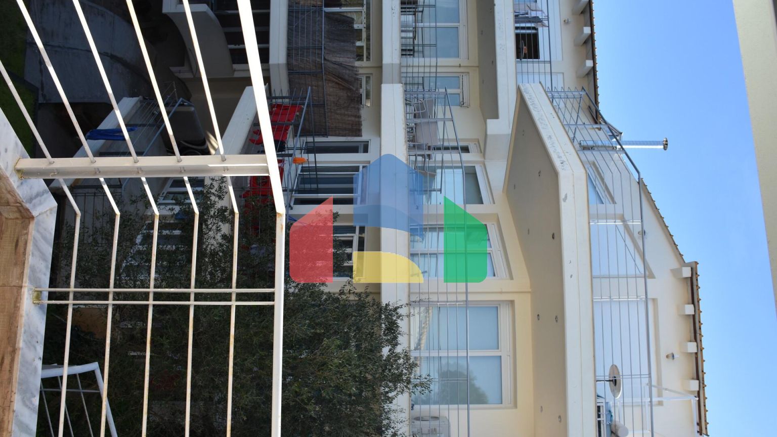 Продаж - Квартира 1406 m² Евія