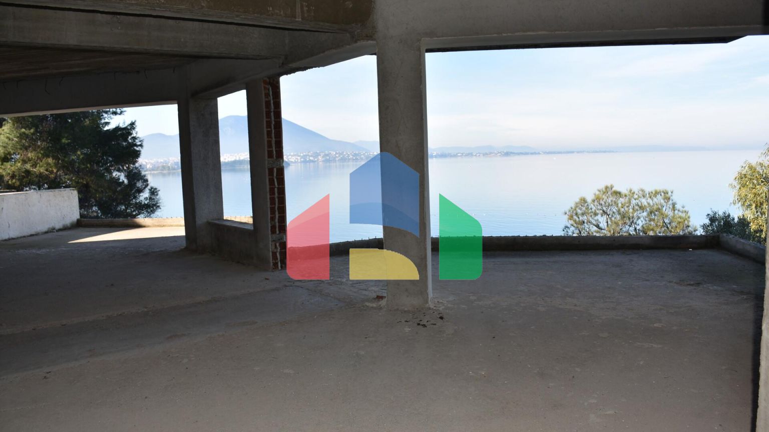 Продаж - Квартира 1406 m² Евія