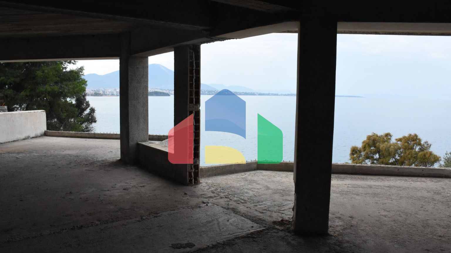 Продаж - Квартира 1406 m² Евія