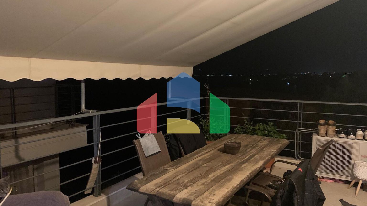 Продаж - Квартира 1406 m² Евія