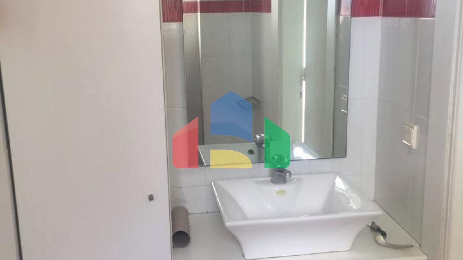 Продаж - Квартира 1406 m² Евія