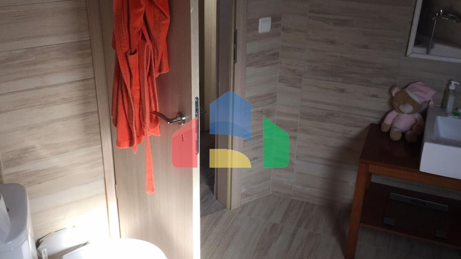 Продаж - Квартира 1406 m² Евія