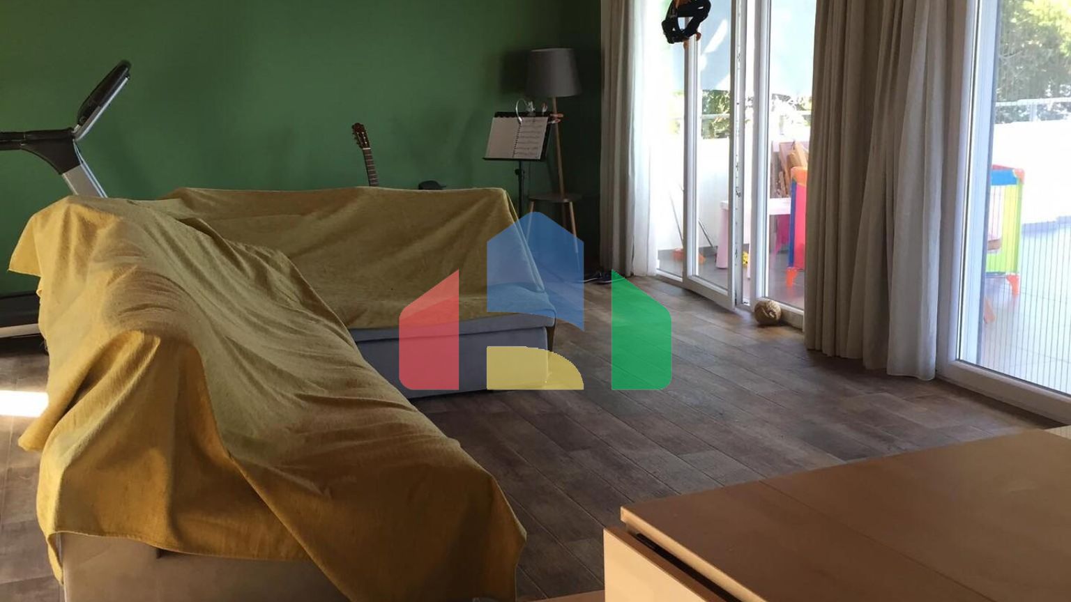 Продаж - Квартира 1406 m² Евія