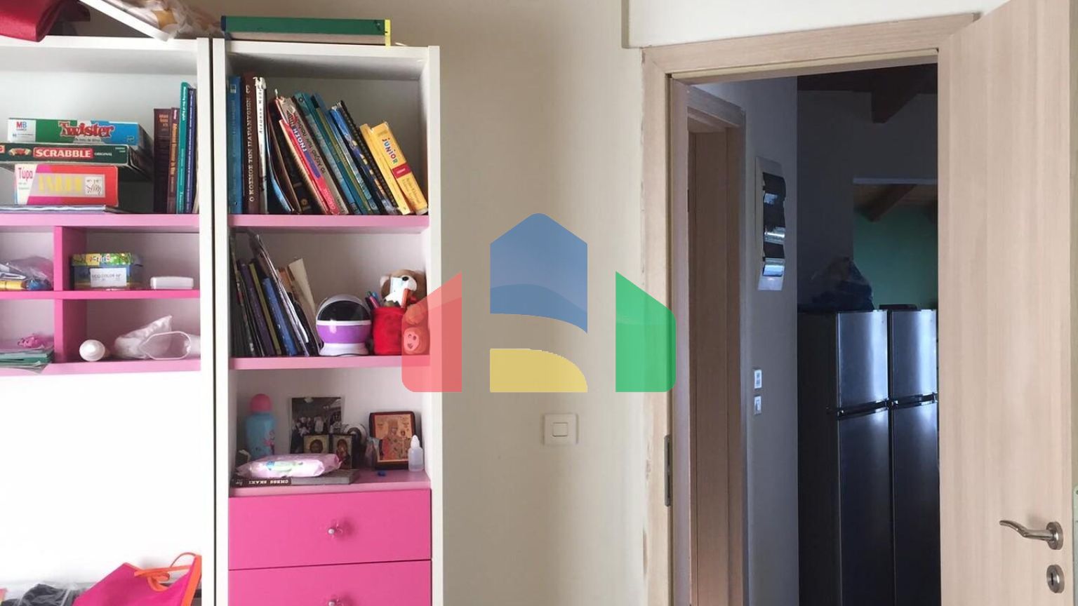 Продаж - Квартира 1406 m² Евія