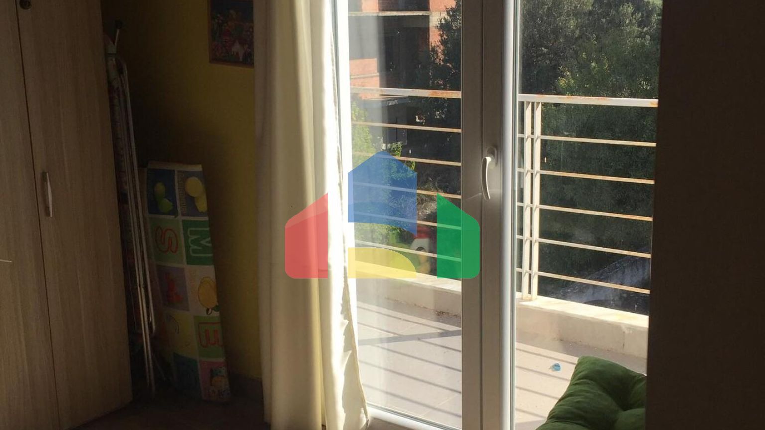 Продаж - Квартира 1406 m² Евія