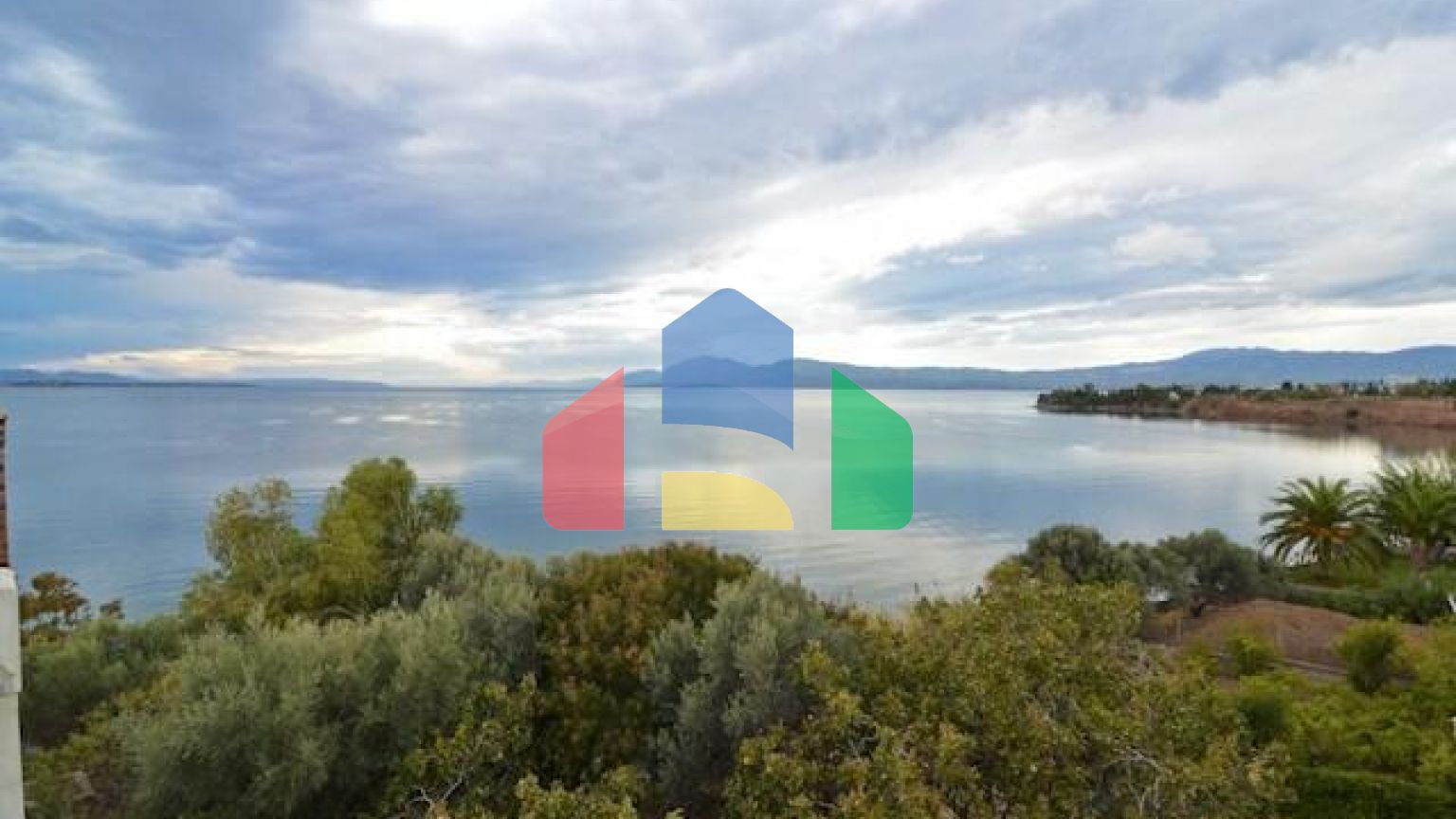 Продаж - Квартира 1406 m² Евія